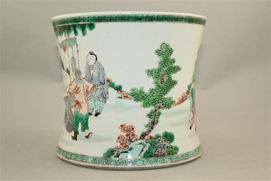 A Chinese famille verte brush pot, 17cm.